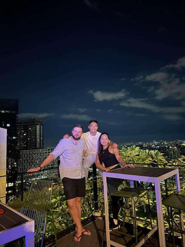 makati-rooftop-bar-hopping-tour-with-venus