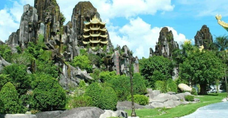 marble-mountains-monkey-mountains-am-phu-cave-morning-tour