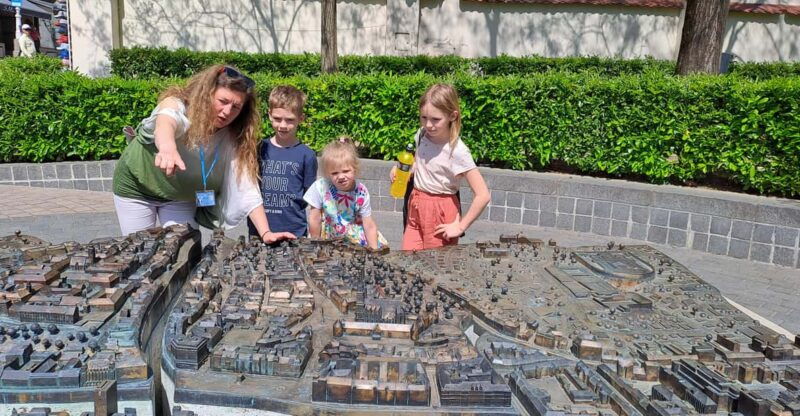meet-zagreb-city-hightlights-on-a-private-walking-tour