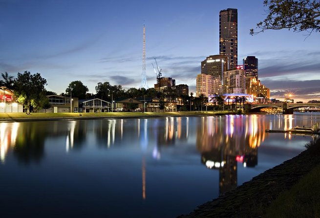 Melbourne Drive by Night Tour - Key Points