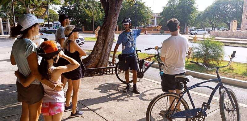merida-montejo-boulevard-and-historic-center-bike-tour
