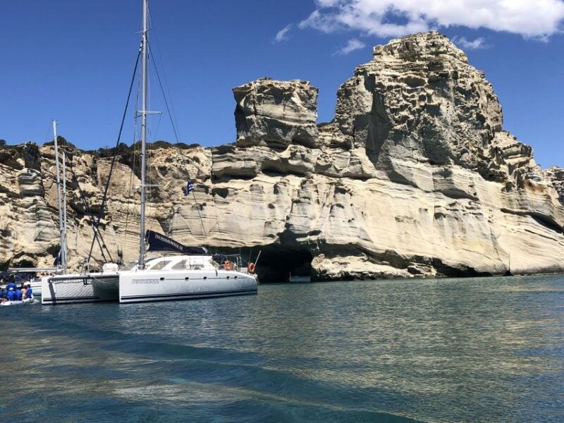 milos-half-day-morning-catamaran-cruise-to-kleftiko