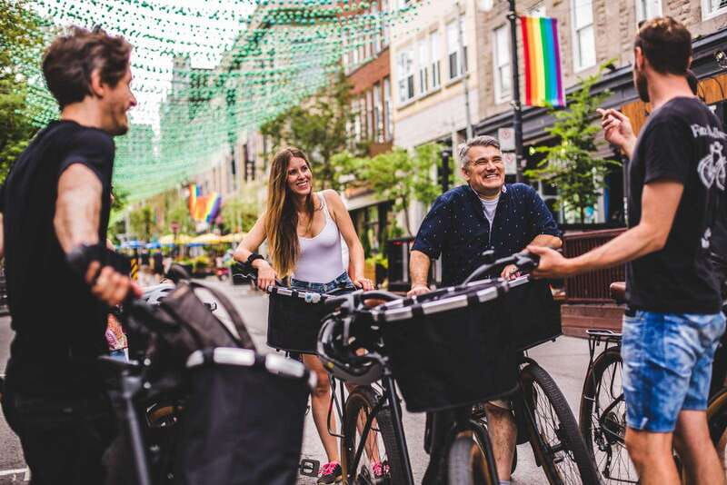 montreal-downtown-and-old-montreal-highlights-bike-tour
