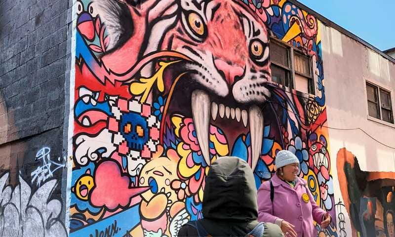 montreal-guided-walking-tour-of-montreals-murals
