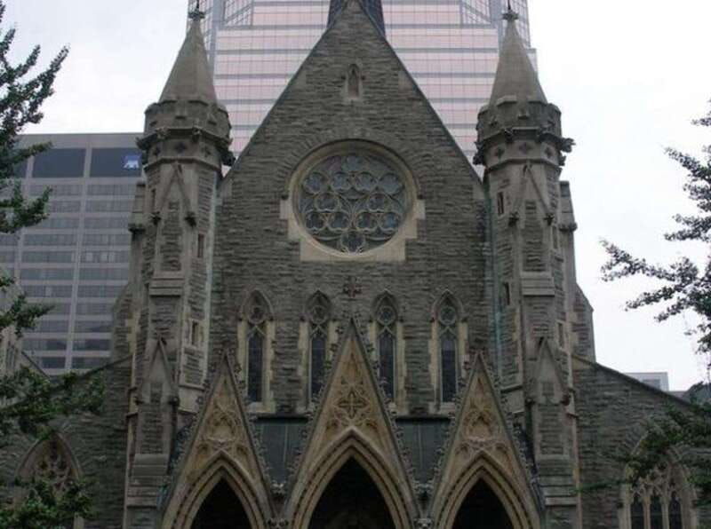 montreal-street-art-walking-tour-with-a-guide