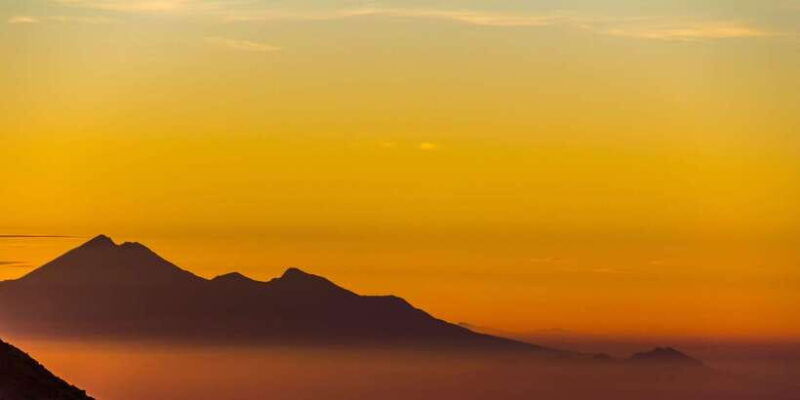 mount-agung-trek-sunrise-climb-cultural-insights
