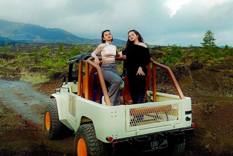mount-batur-sunset-sunrise-4wd-jeep-tour-with-photographer