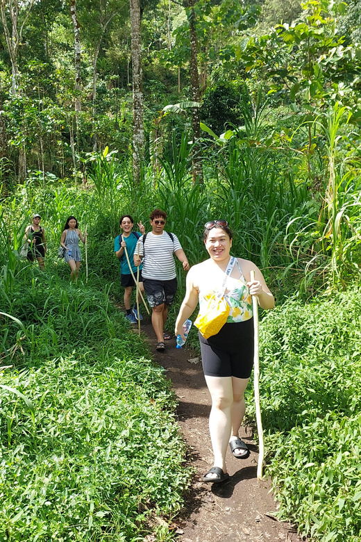munduk-lovina-banyumala-waterfall-trekking