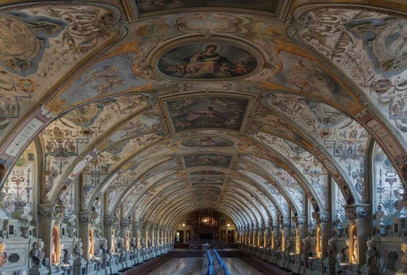munich-private-guided-walking-tour-with-residenz-museum
