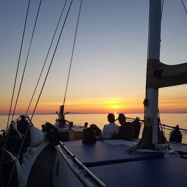 mykonos-sunset-boat-trip-with-snacks-and-drinks