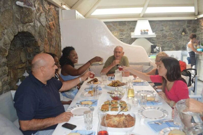 mykonos-traditional-lunch-or-dinner-at-the-mykonian-spiti