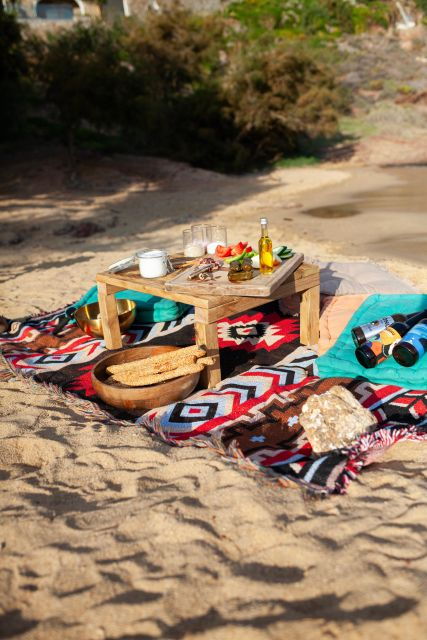 mykonos-walking-tour-food-tasting-beach-picnic