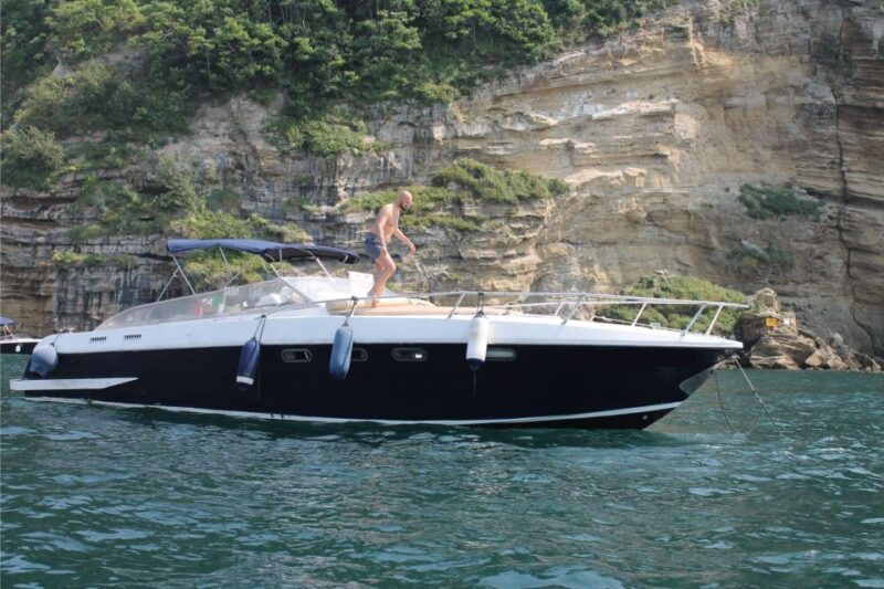 naples-city-boat-tour-with-aperitif