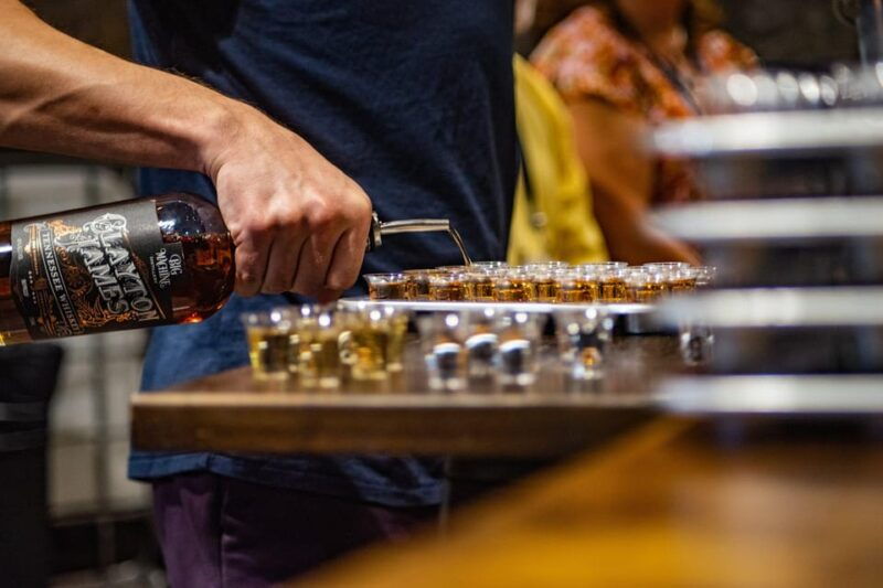 nashvilles-speakeasy-secrets-true-crime-tasting-pub-crawl