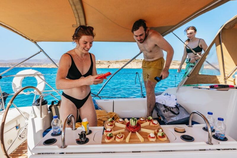naxos-paros-sailing-cruise-with-food-and-drinks