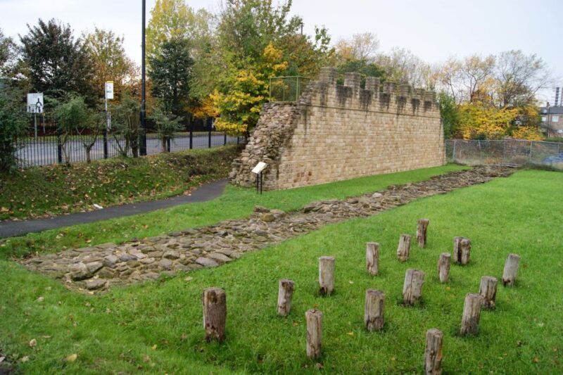 newcastle-hadrians-wall-and-roman-fort-half-day-tour