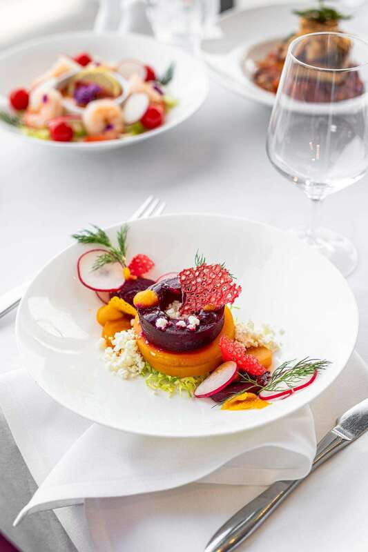 niagara-falls-canada-dining-experience-at-the-watermark-2