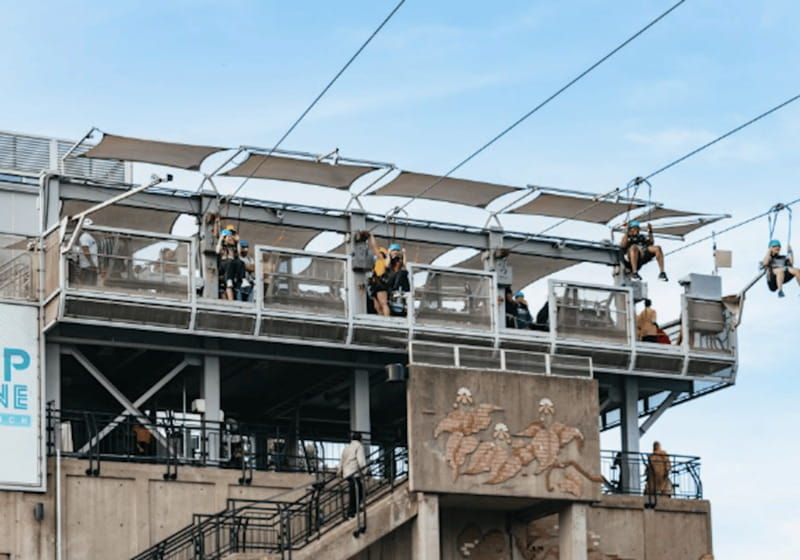 niagara-falls-canada-early-bird-zip-line-to-the-falls