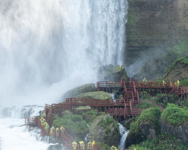 niagara-usa-daredevil-walking-tour-with-cave-of-the-winds