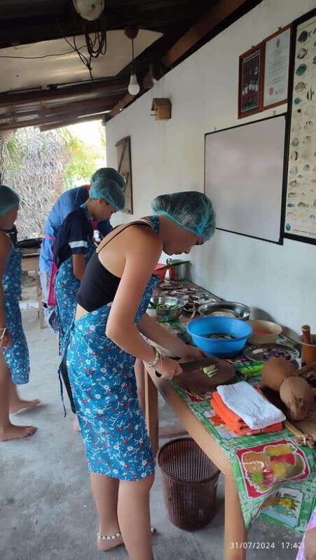 nilaveli-sri-lankan-cooking-class-with-a-local-family