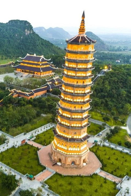 ninh-binh-hoa-lu-trang-an-and-mua-cave-day-tour-2
