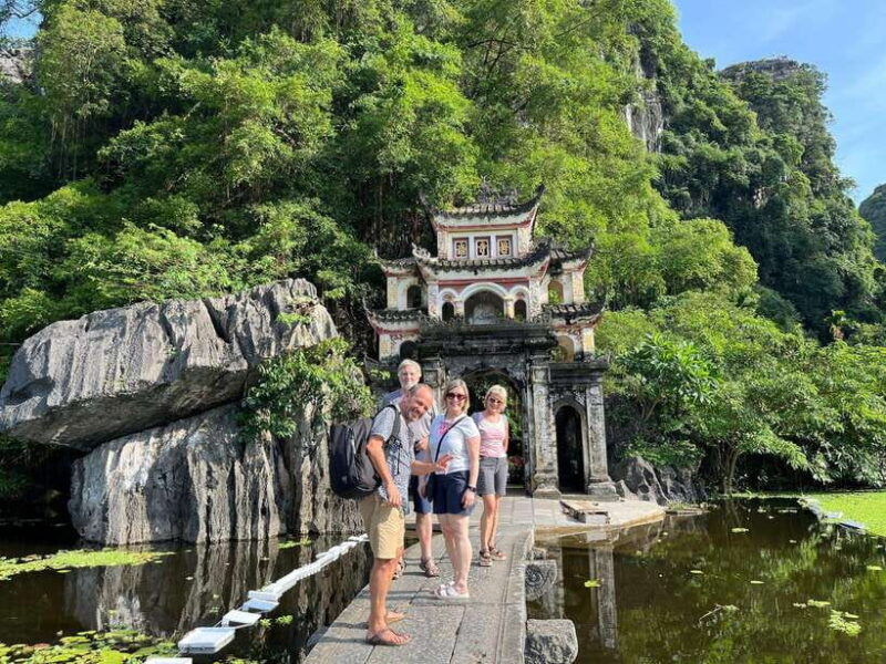 ninh-binh-luxury-1-day-trip-with-limousine-trang-an-hoa-lu