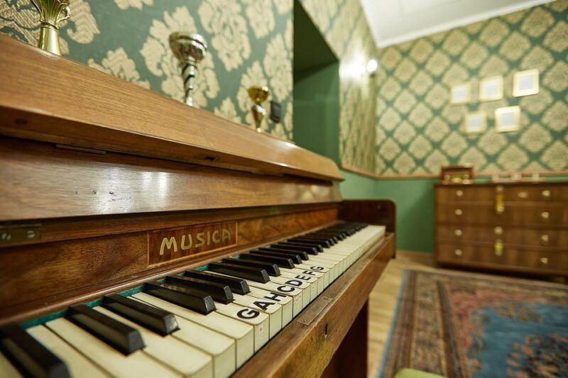 nuremberg-sherlocks-case-escape-room-game