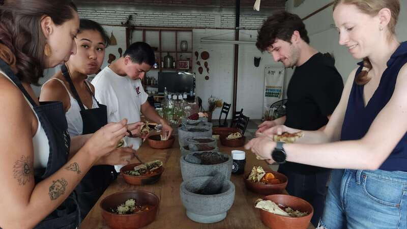 oaxaca-oaxacan-mole-workshop-with-a-traditional-cook