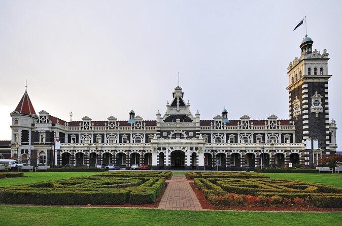Otago Peninsula Scenery and Dunedin City Highlights Tour - Otago Peninsula Scenery and Dunedin City Highlights Tour: A Genuine Look