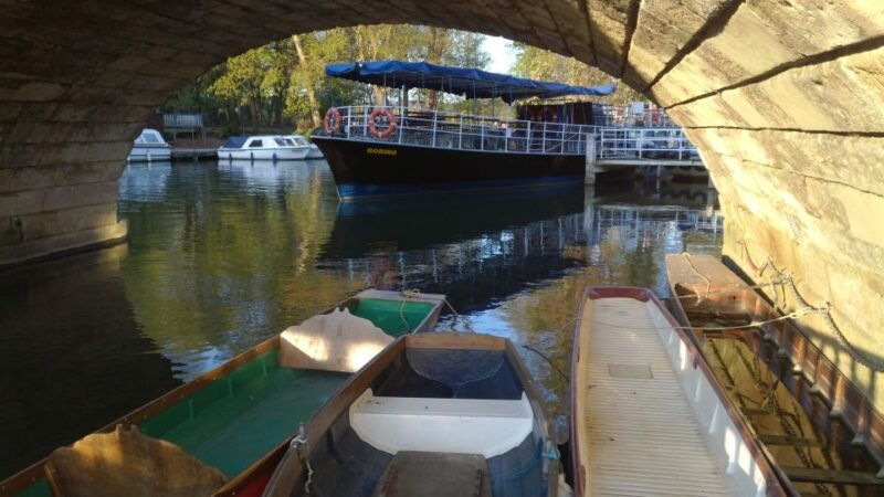 oxford-river-cruise-and-walking-tour-to-iffley-village