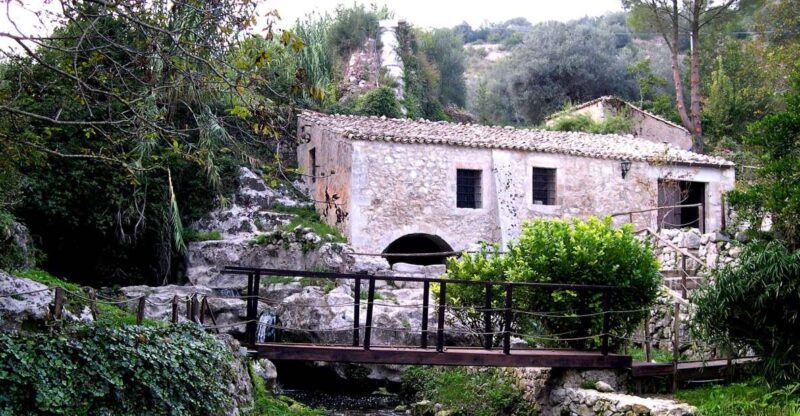 palazzolo-a-from-corso-vittorio-emanuele-to-the-watermill