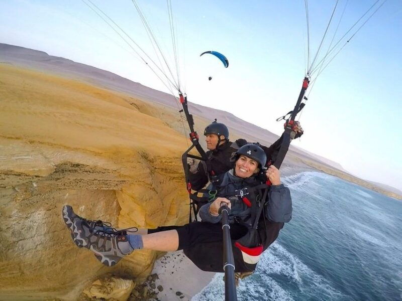 paragliding-adventure-soaring-over-paracas-reserve