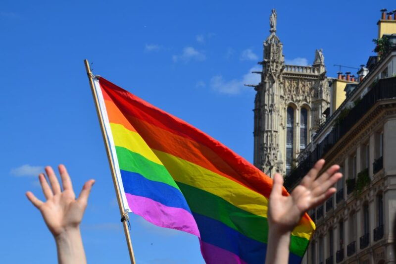 paris-guided-tour-of-le-marais-pariss-gay-neighborhood