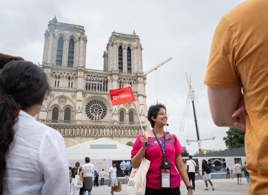 paris-montmartre-latin-quarter-louvre-tour-with-cruise