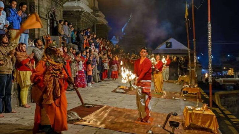 pashupatinath-temple-evening-aarati-tour