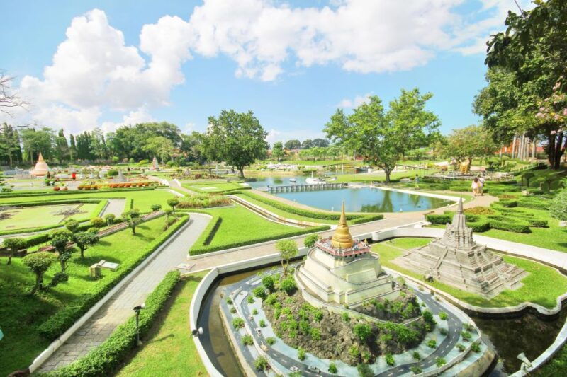 pattaya-mini-siam-and-mini-europe-entry-ticket