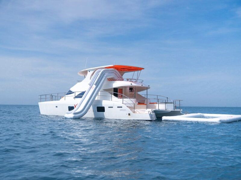 pattaya-private-luxury-catamaran-island-discoveries