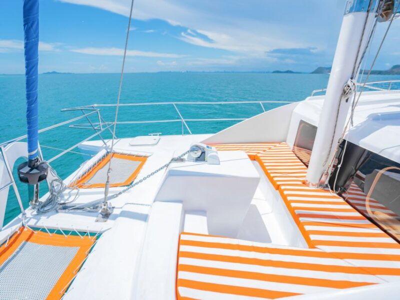 pattaya-private-sailing-catamaran-island-discoveries