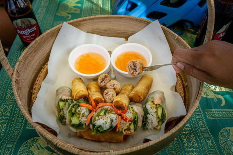 phnom-penh-bike-boat-guided-tour-included-snacks-beers