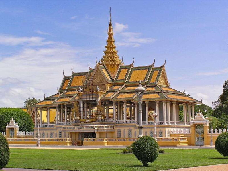 phnom-penh-full-day-city-tour-with-experienced-tour-guide