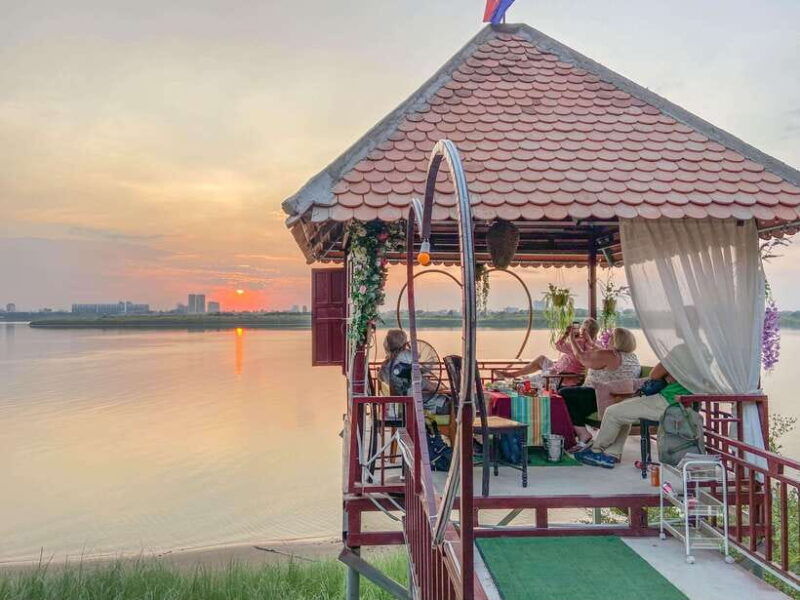phnom-penh-silk-island-sunset-haft-day-vespa-tour