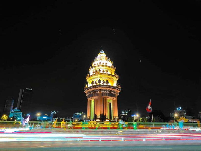 phnom-penh-sunset-cruise-evening-city-tour-by-tuk-tuk