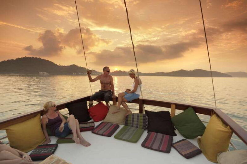 phuket-combined-sun-sunset-with-snorkelling-and-swimming