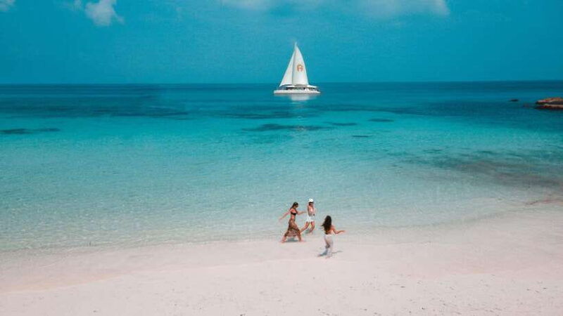 phuket-coral-racha-luxury-party-catamaran-lunch-included