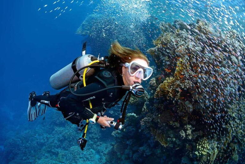 phuket-discover-scuba-diving-to-racha-yai-island