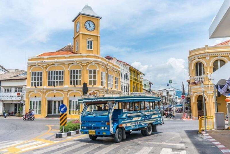 phuket-half-day-sightseeing-and-city-tour-with-tour-guide