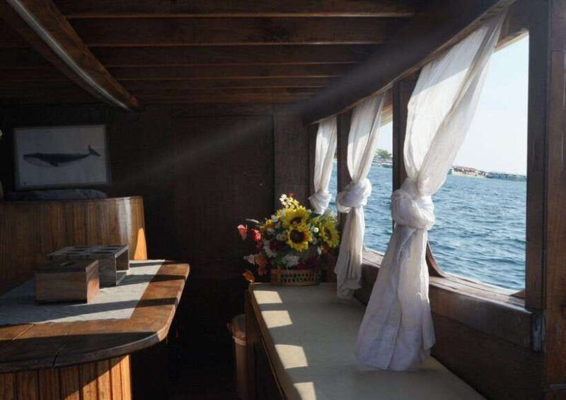 phuket-luxury-private-longtail-boat-islands-discovery-tour