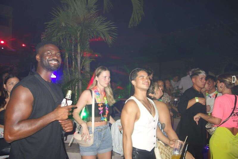 playa-del-carmen-social-pubcrawl-meet-fellow-travelers