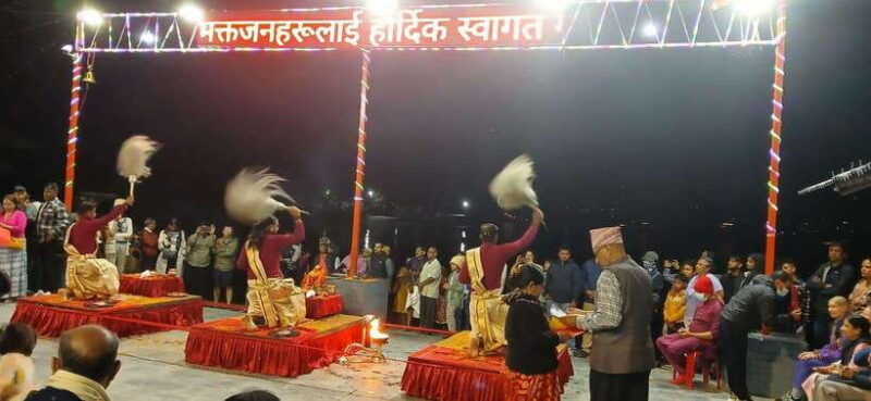 pokhara-aarati-ceremony-at-tal-barahi-temple-with-guide