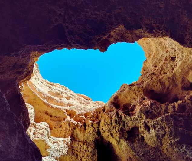 portimao-benagil-cave-praia-da-marinha-boat-cruise